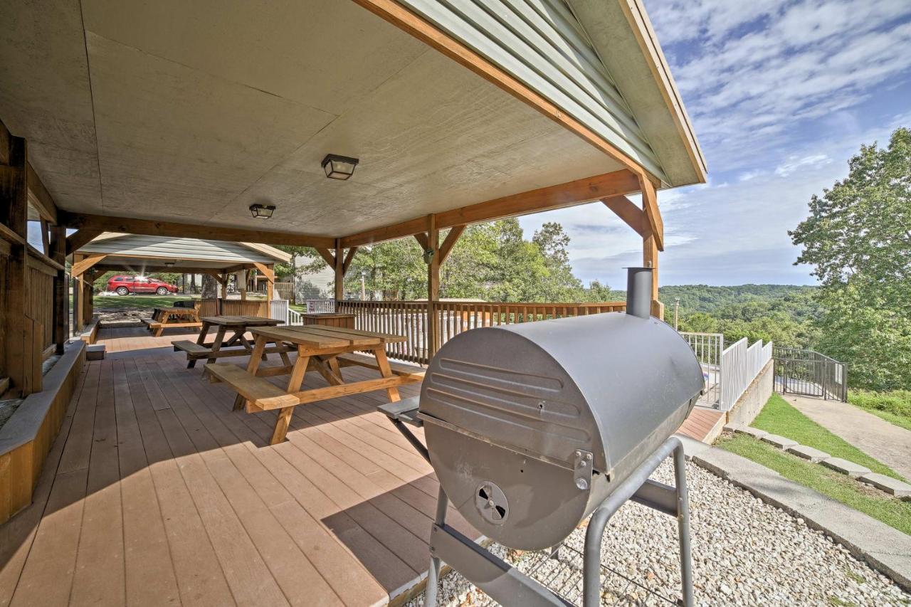 Reed Springs Condo With Furnished Deck And Pool Access Reeds Spring ภายนอก รูปภาพ